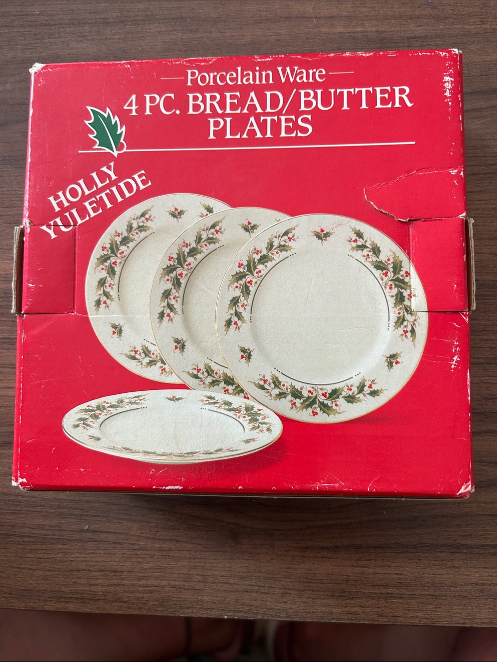 Vintage Porcelain Ware Holly Yuletide Bread/Butter Plates 4 Pack